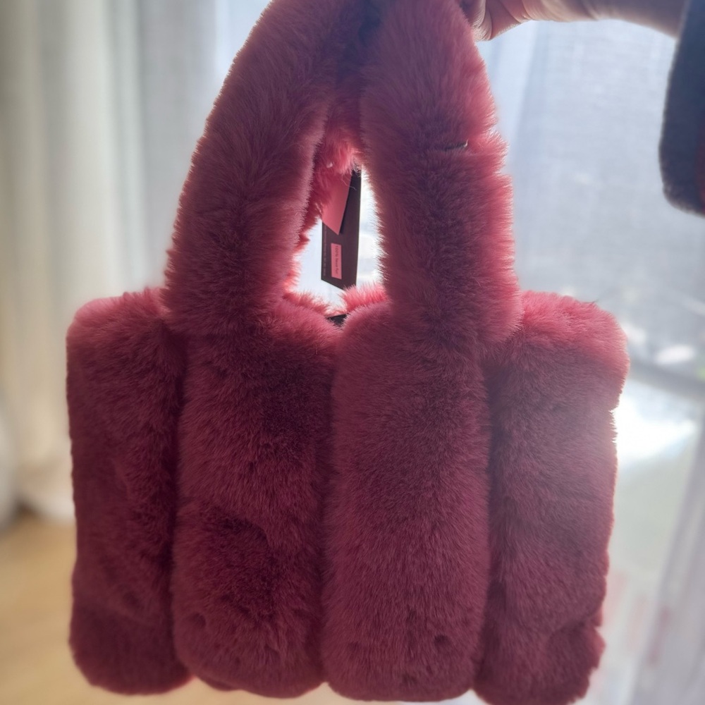 NEW Jane & Berry Faux Fur Pink
Slouch Tote Bag - Plush Soft Handbag